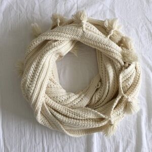 Hollister cream wrap scarf